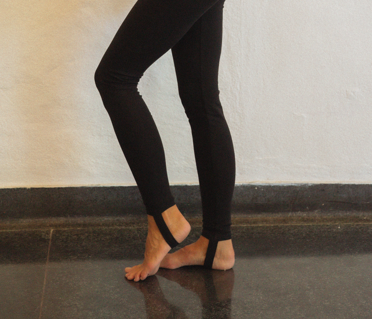 High Rise Leggings in Black